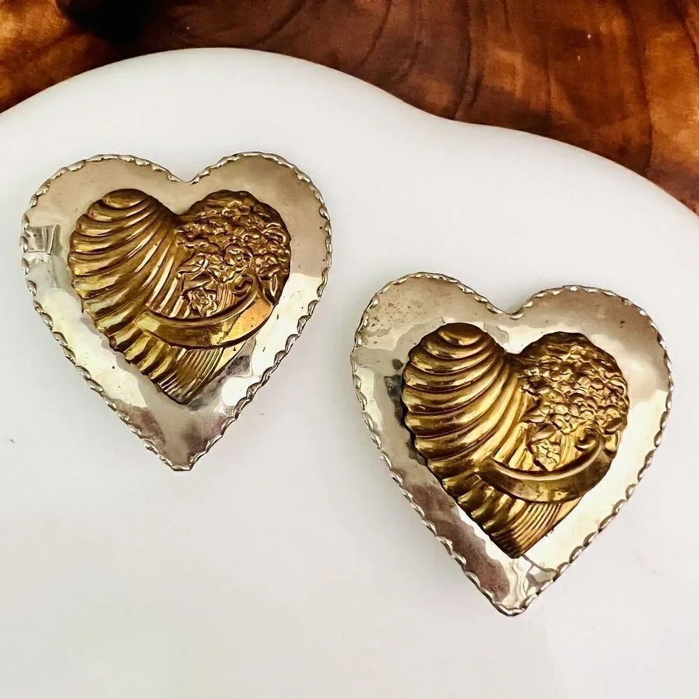 VintageβHuge Earrings Silver Plate Brass Heart Ornate Clip On Runway Y2Kβ4580